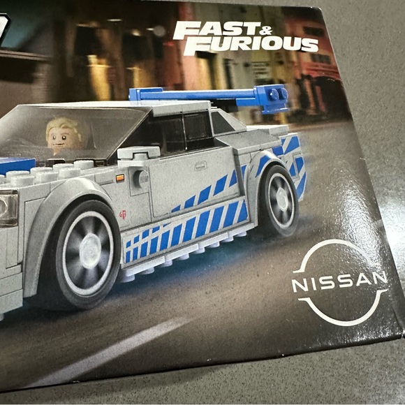 LEGO Speed Champions Nissan Skyline GT-R (76917) – Fast & Furious, 319 PCS - Picture 6 of 9